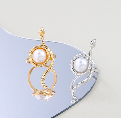 Anillo Perla Envuelto en Serpiente Fashion Minority